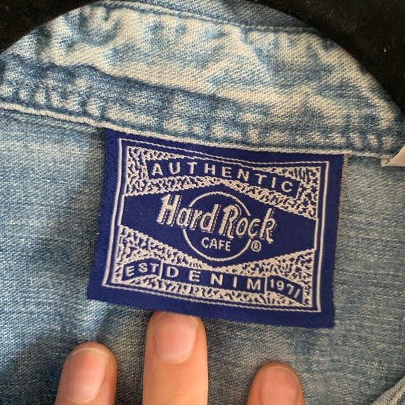 Vintage Hard Rock Cafe Denim Atlanta Georgia Button Down Top size Medium EUC - Picture 5 of 5